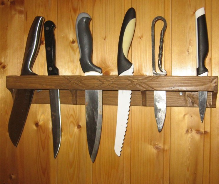 Какие бывают подставки для кухонных ножей с наполнителем | Samura-Online
