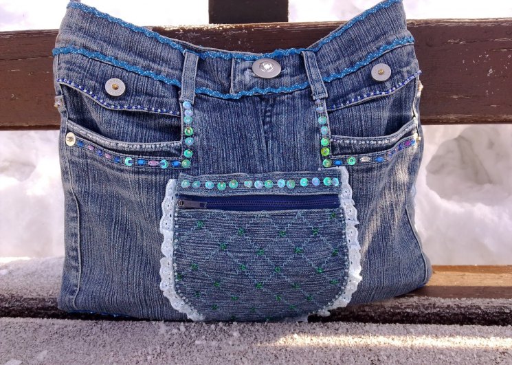 11 моделей сумок из джинса, чтобы сделать своими руками